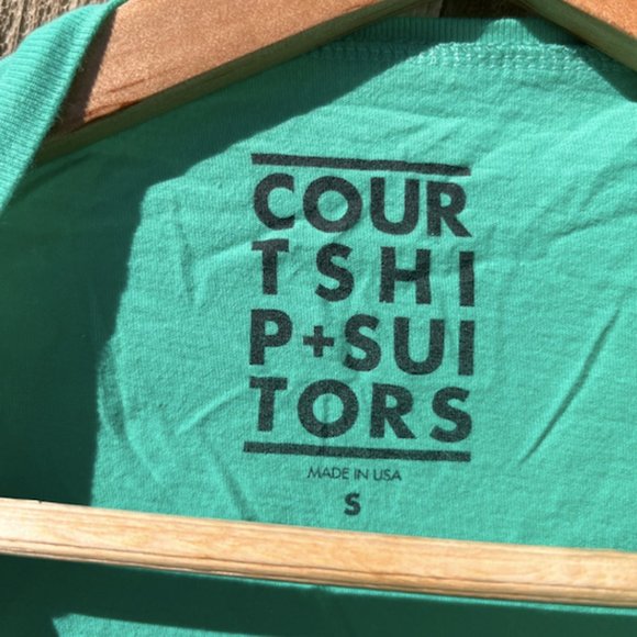 TEAL graphic tee ADDICTED TO LOVE - Picture 2 of 2